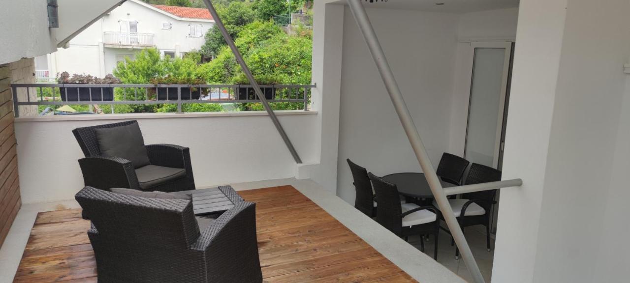 Appartement Obala à Podgora Extérieur photo