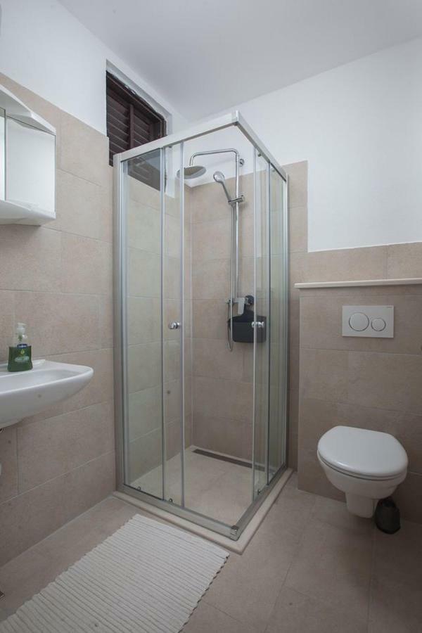 Appartement Obala à Podgora Extérieur photo