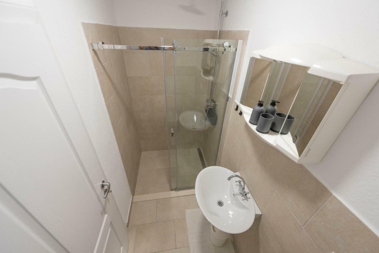 Appartement Obala à Podgora Extérieur photo