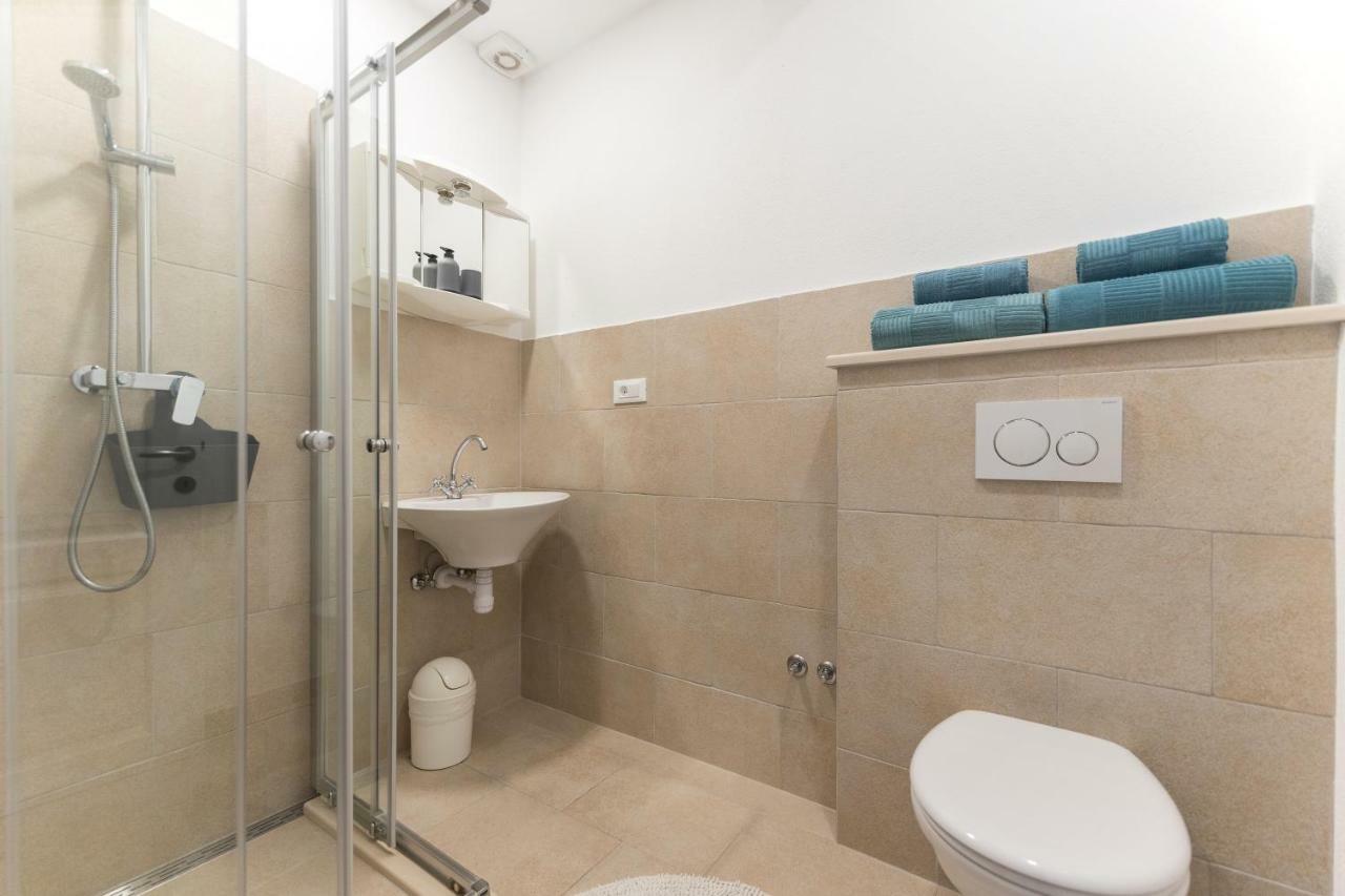 Appartement Obala à Podgora Extérieur photo
