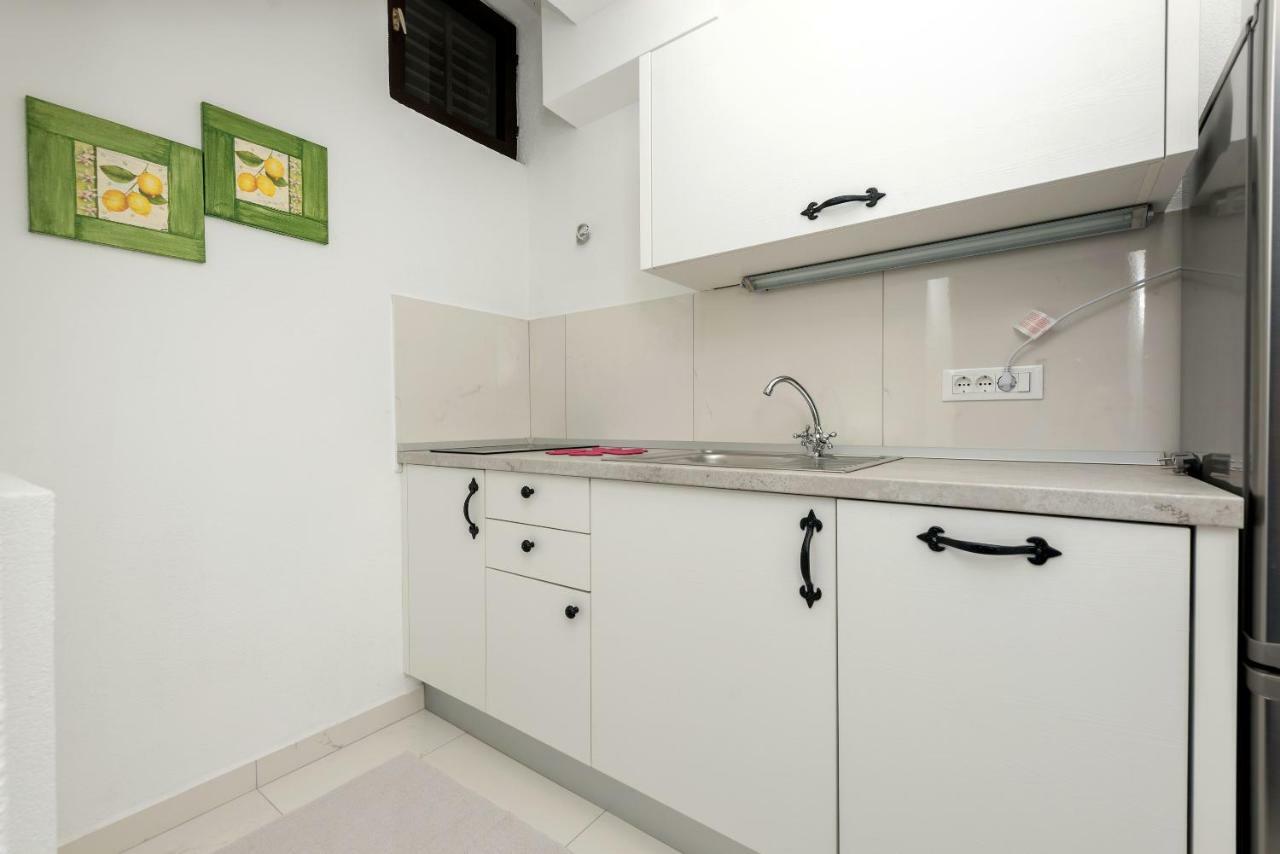 Appartement Obala à Podgora Extérieur photo