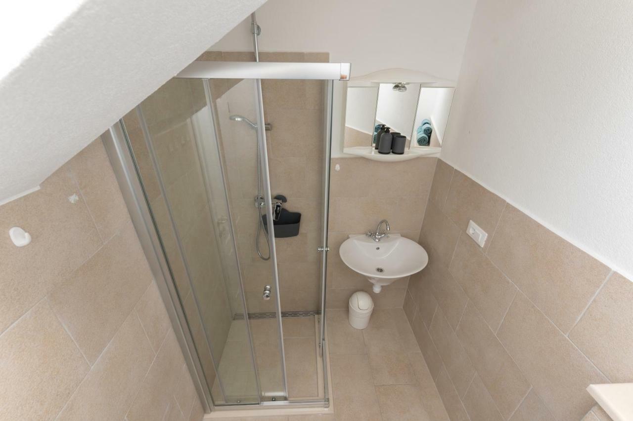 Appartement Obala à Podgora Extérieur photo